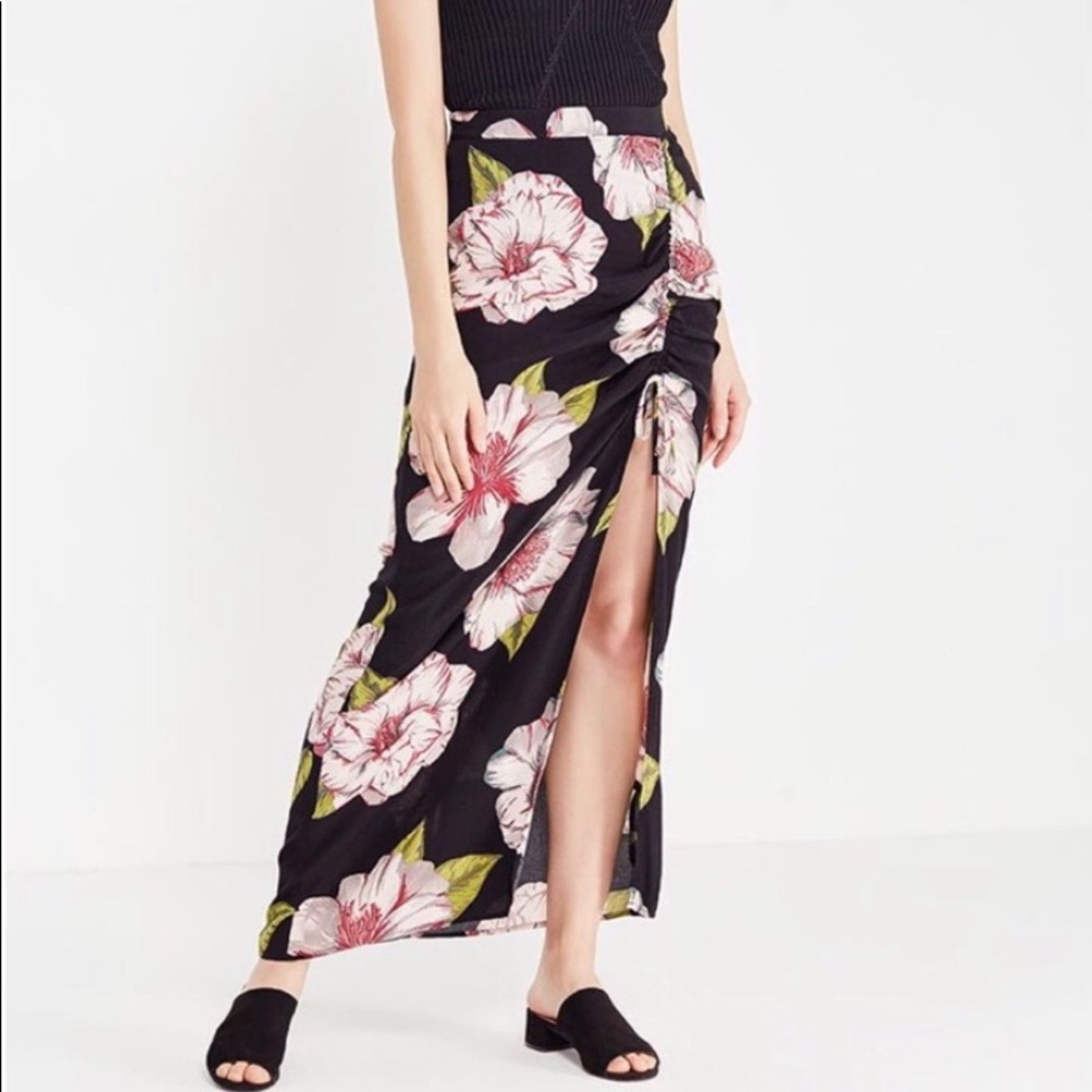 Topshop Floral Skirt With Slit
